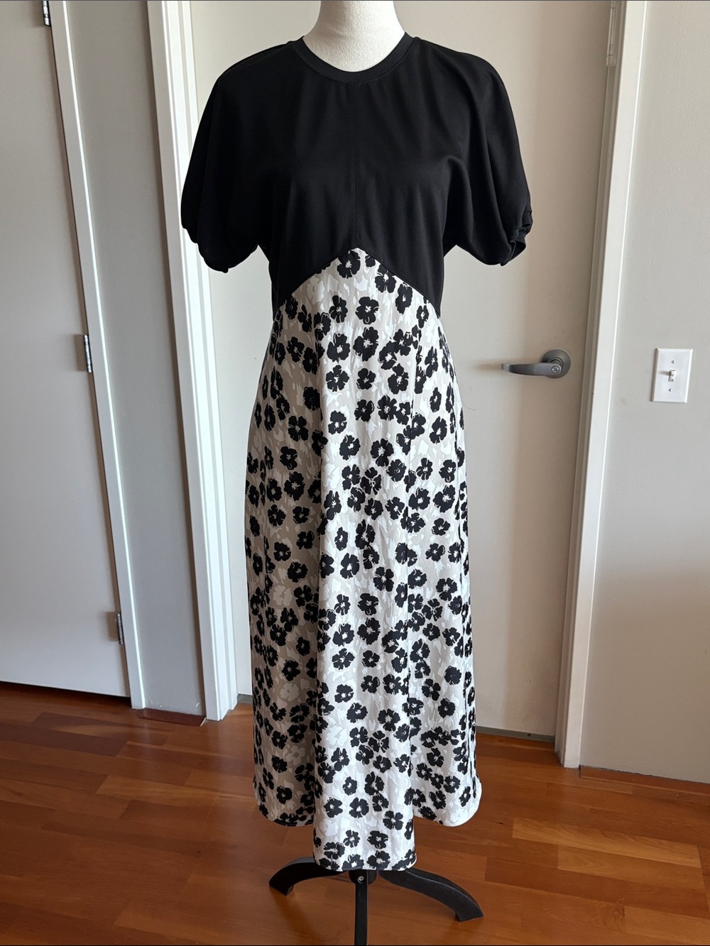 Ted Baker Gwiana Midi Dress Black Ponte Floral Satin Skirt Size 3 US 8